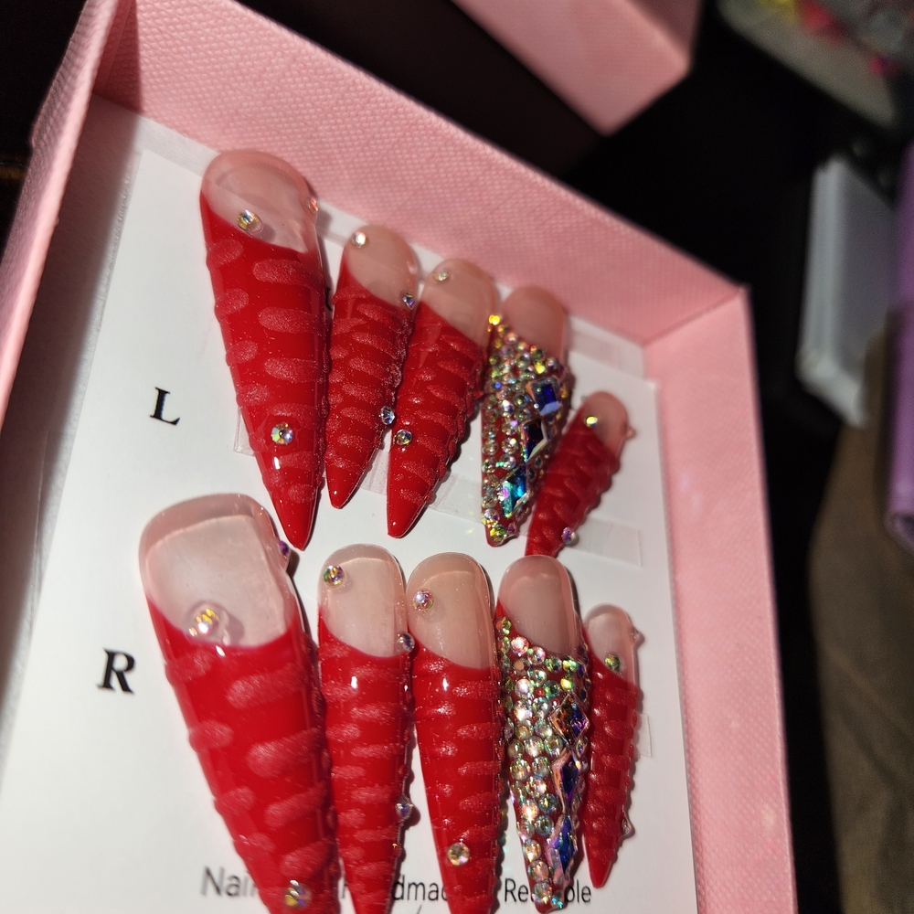 Red Rhinestone Press-On Nails - Picture 3 of 3